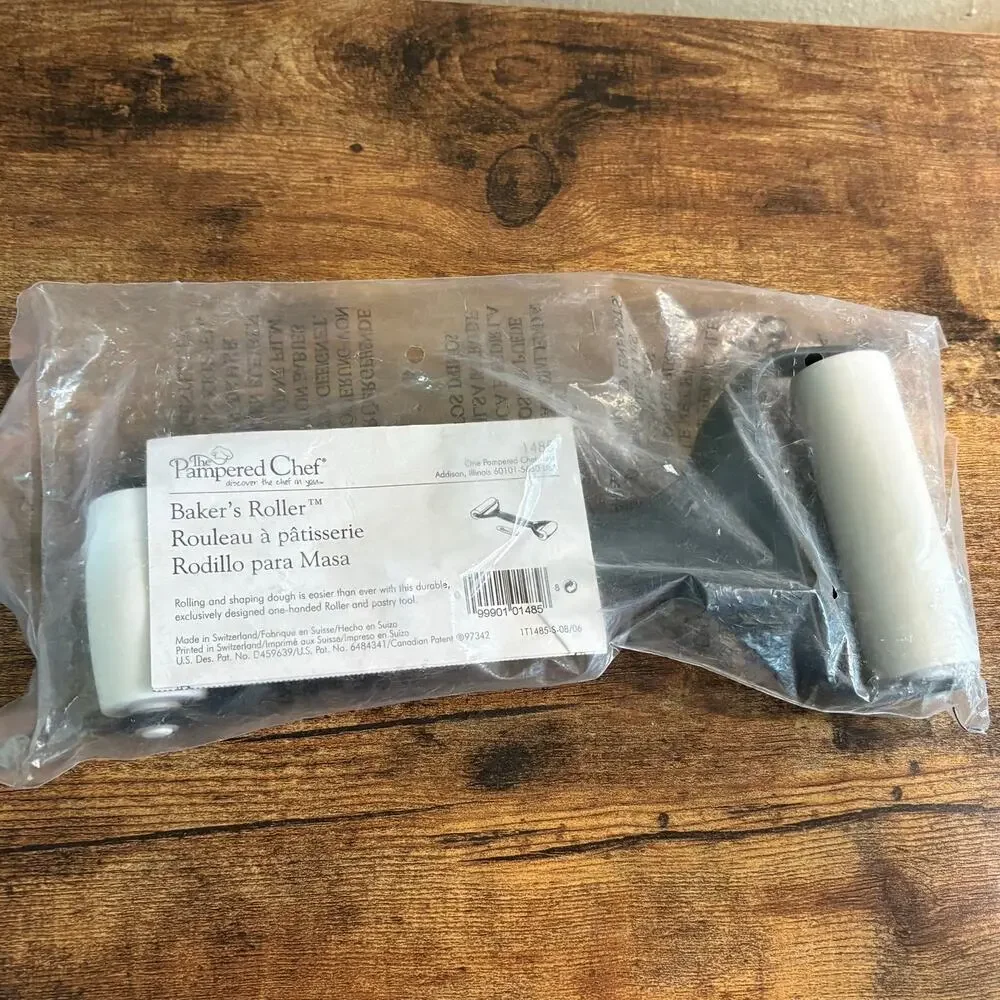 Pampered Chef Bakers Roller Baking Tool Accessories Pastry Tool New